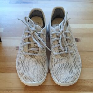 Allbirds Tan Athletic Shoes Lightweight Breathable Design